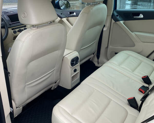 Синій Фольксваген Тігуан, об'ємом двигуна 2 л та пробігом 149 тис. км за 16950 $, фото 46 на Automoto.ua