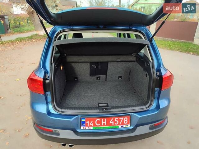 Синий Фольксваген Тигуан, объемом двигателя 2 л и пробегом 219 тыс. км за 12100 $, фото 14 на Automoto.ua