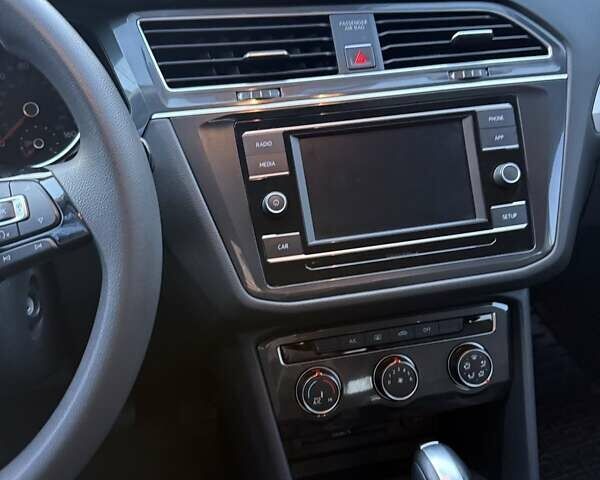 Синий Фольксваген Тигуан, объемом двигателя 1.98 л и пробегом 98 тыс. км за 17500 $, фото 16 на Automoto.ua