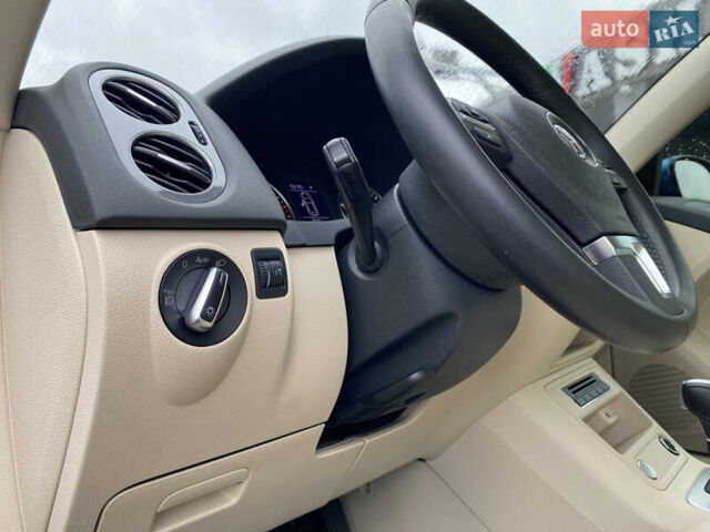 Синій Фольксваген Тігуан, об'ємом двигуна 2 л та пробігом 149 тис. км за 16950 $, фото 38 на Automoto.ua