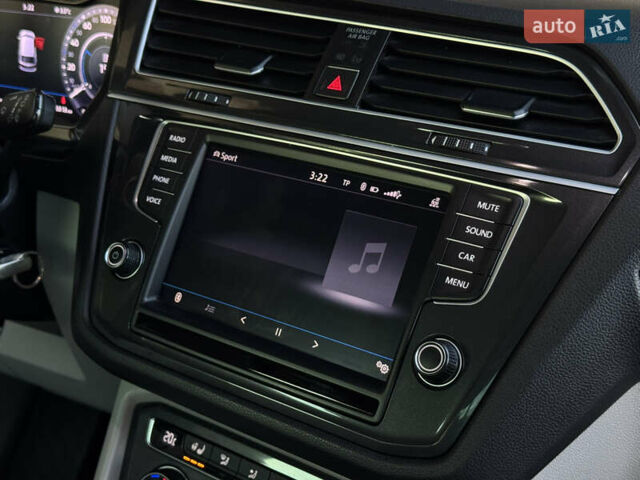 Синий Фольксваген Тигуан, объемом двигателя 2 л и пробегом 253 тыс. км за 22600 $, фото 46 на Automoto.ua