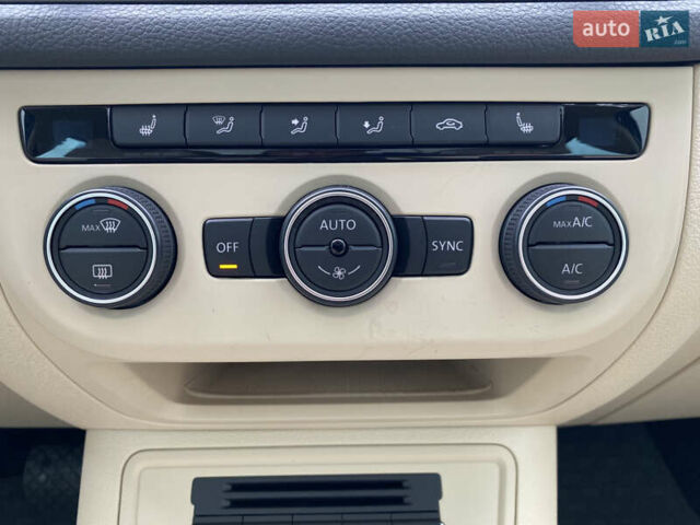 Синий Фольксваген Тигуан, объемом двигателя 2 л и пробегом 149 тыс. км за 16950 $, фото 72 на Automoto.ua