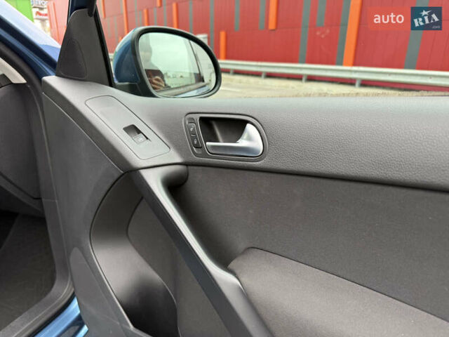 Синий Фольксваген Тигуан, объемом двигателя 1.98 л и пробегом 109 тыс. км за 12999 $, фото 35 на Automoto.ua