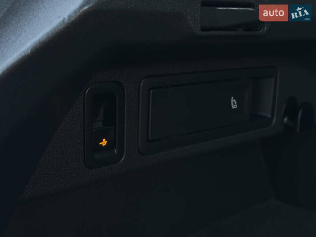 Синий Фольксваген Тигуан, объемом двигателя 2 л и пробегом 253 тыс. км за 22600 $, фото 56 на Automoto.ua