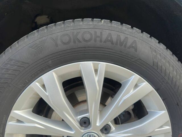 Синій Фольксваген Тігуан, об'ємом двигуна 2 л та пробігом 119 тис. км за 20999 $, фото 12 на Automoto.ua