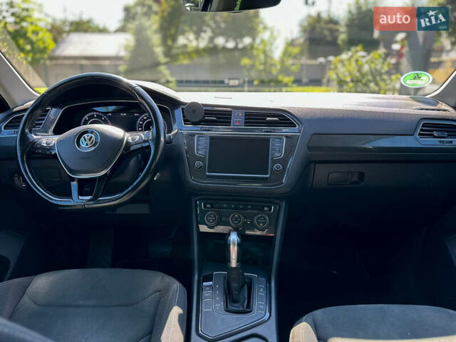 Синій Фольксваген Тігуан, об'ємом двигуна 1.98 л та пробігом 260 тис. км за 22300 $, фото 14 на Automoto.ua