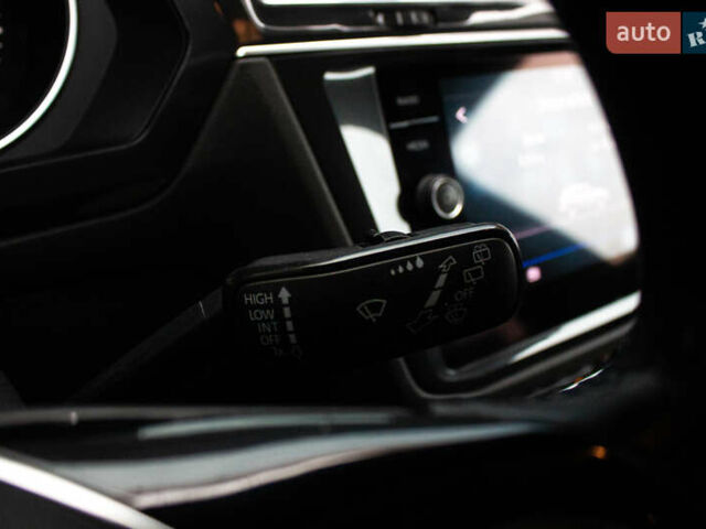 Синий Фольксваген Тигуан, объемом двигателя 2 л и пробегом 140 тыс. км за 18000 $, фото 27 на Automoto.ua