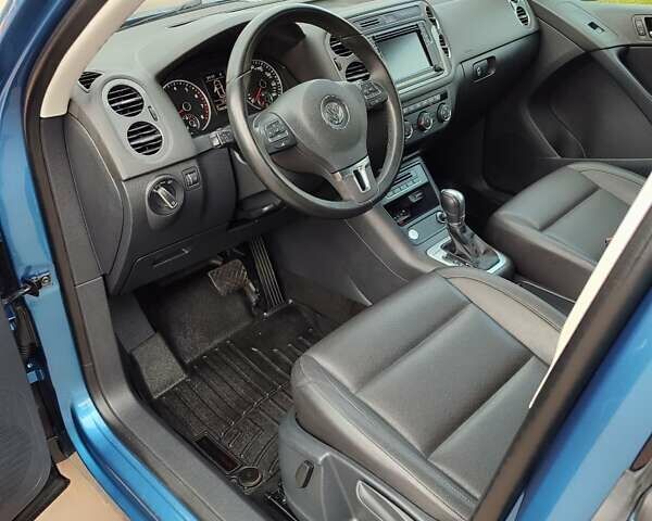 Синий Фольксваген Тигуан, объемом двигателя 2 л и пробегом 219 тыс. км за 12100 $, фото 18 на Automoto.ua