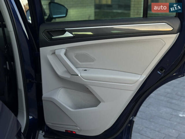 Синий Фольксваген Тигуан, объемом двигателя 2 л и пробегом 253 тыс. км за 22600 $, фото 49 на Automoto.ua