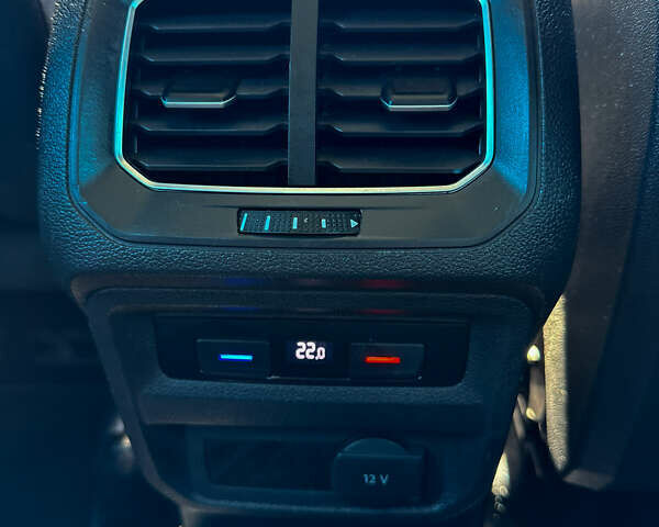 Синій Фольксваген Тігуан, об'ємом двигуна 1.98 л та пробігом 260 тис. км за 22300 $, фото 15 на Automoto.ua