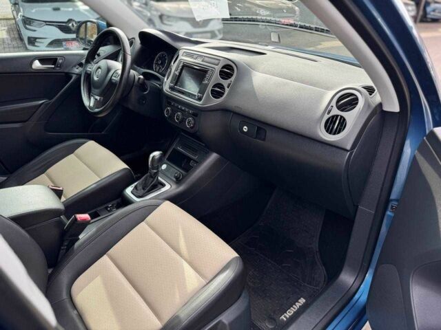 Синій Фольксваген Тігуан, об'ємом двигуна 2 л та пробігом 192 тис. км за 13400 $, фото 14 на Automoto.ua