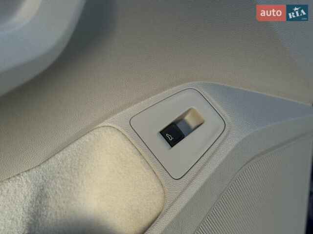 Синий Фольксваген Тигуан, объемом двигателя 2 л и пробегом 253 тыс. км за 22600 $, фото 25 на Automoto.ua