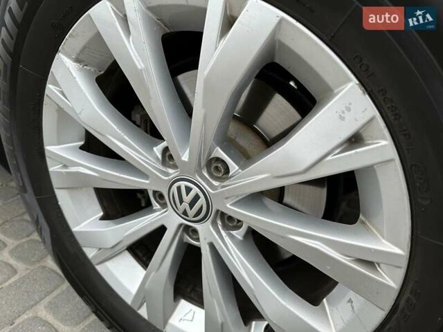 Синій Фольксваген Тігуан, об'ємом двигуна 1.98 л та пробігом 210 тис. км за 15400 $, фото 24 на Automoto.ua