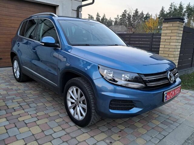 Синій Фольксваген Тігуан, об'ємом двигуна 2 л та пробігом 162 тис. км за 13300 $, фото 6 на Automoto.ua