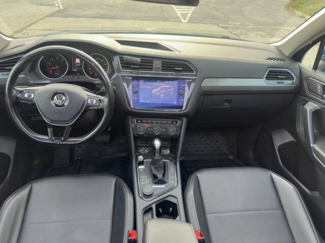 Синій Фольксваген Тігуан, об'ємом двигуна 2 л та пробігом 119 тис. км за 20999 $, фото 5 на Automoto.ua