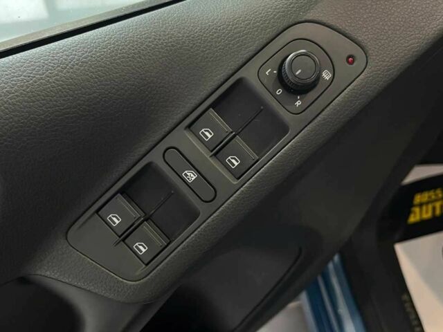 Синій Фольксваген Тігуан, об'ємом двигуна 2 л та пробігом 118 тис. км за 12650 $, фото 17 на Automoto.ua