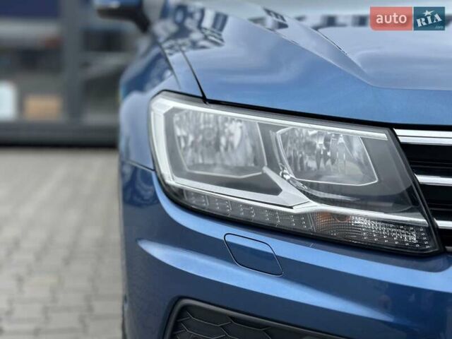 Синий Фольксваген Тигуан, объемом двигателя 2 л и пробегом 152 тыс. км за 16500 $, фото 4 на Automoto.ua