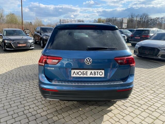 Синий Фольксваген Тигуан, объемом двигателя 2 л и пробегом 142 тыс. км за 16900 $, фото 5 на Automoto.ua