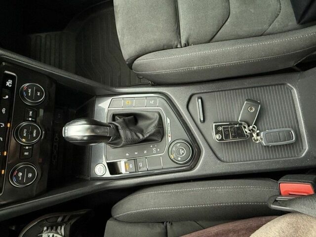 Синій Фольксваген Тігуан, об'ємом двигуна 2 л та пробігом 234 тис. км за 28400 $, фото 4 на Automoto.ua