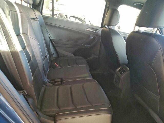 Синій Фольксваген Тігуан, об'ємом двигуна 2 л та пробігом 126 тис. км за 2900 $, фото 10 на Automoto.ua