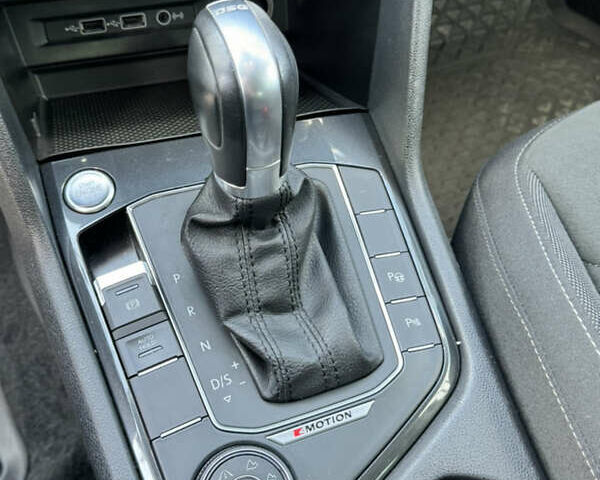 Синій Фольксваген Тігуан, об'ємом двигуна 1.97 л та пробігом 108 тис. км за 29500 $, фото 6 на Automoto.ua