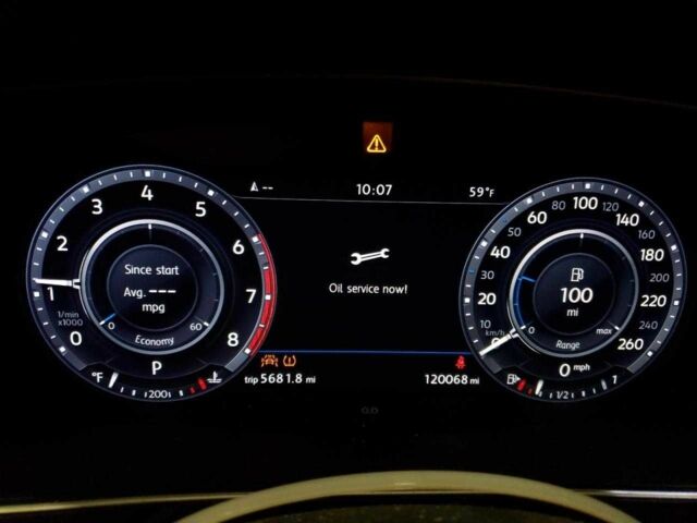 Синий Фольксваген Тигуан, объемом двигателя 2 л и пробегом 193 тыс. км за 13700 $, фото 6 на Automoto.ua