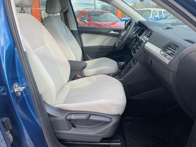 Синий Фольксваген Тигуан, объемом двигателя 2 л и пробегом 142 тыс. км за 16900 $, фото 25 на Automoto.ua