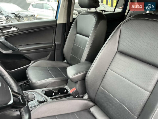 Синій Фольксваген Тігуан, об'ємом двигуна 2 л та пробігом 120 тис. км за 18500 $, фото 14 на Automoto.ua