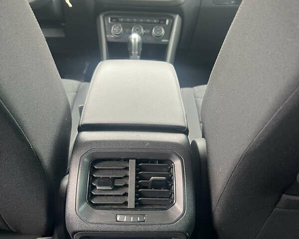 Синій Фольксваген Тігуан, об'ємом двигуна 1.98 л та пробігом 124 тис. км за 26372 $, фото 9 на Automoto.ua