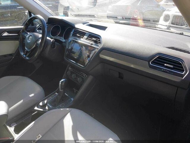 Синий Фольксваген Тигуан, объемом двигателя 2 л и пробегом 137 тыс. км за 12200 $, фото 4 на Automoto.ua