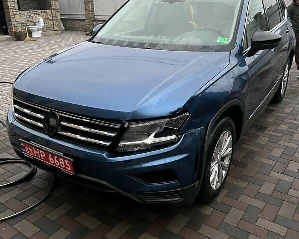 Синій Фольксваген Тігуан, об'ємом двигуна 2 л та пробігом 193 тис. км за 14700 $, фото 12 на Automoto.ua