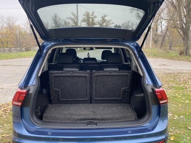 Синий Фольксваген Тигуан, объемом двигателя 2 л и пробегом 160 тыс. км за 15900 $, фото 18 на Automoto.ua