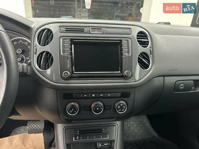 Синій Фольксваген Тігуан, об'ємом двигуна 1.98 л та пробігом 122 тис. км за 13800 $, фото 12 на Automoto.ua