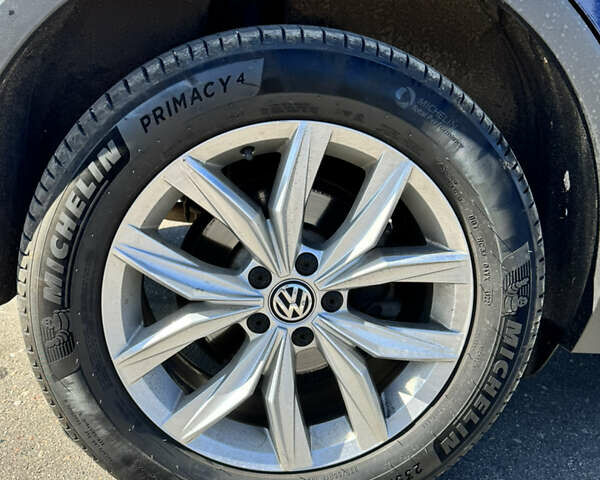 Синій Фольксваген Тігуан, об'ємом двигуна 1.98 л та пробігом 95 тис. км за 28000 $, фото 10 на Automoto.ua