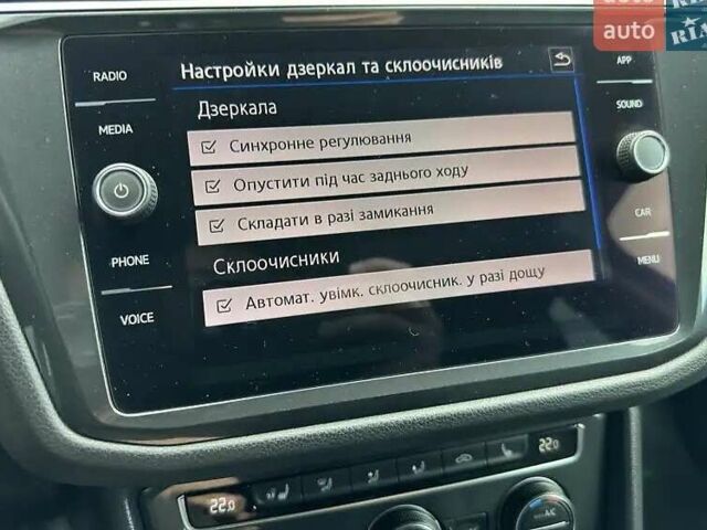Синий Фольксваген Тигуан, объемом двигателя 2 л и пробегом 81 тыс. км за 27800 $, фото 67 на Automoto.ua
