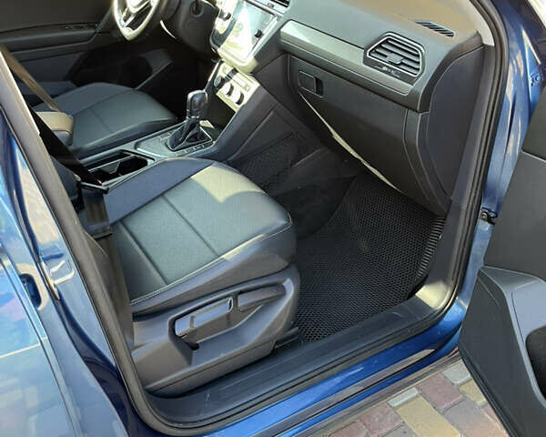 Синій Фольксваген Тігуан, об'ємом двигуна 1.98 л та пробігом 76 тис. км за 19500 $, фото 10 на Automoto.ua