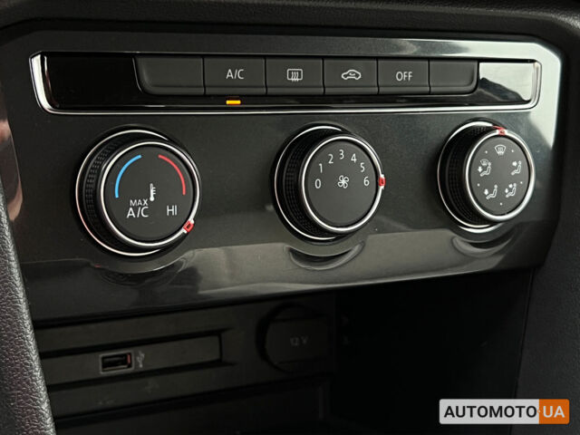 Синій Фольксваген Тігуан, об'ємом двигуна 2 л та пробігом 190 тис. км за 16900 $, фото 21 на Automoto.ua