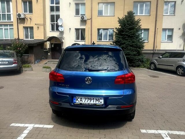 Синій Фольксваген Тігуан, об'ємом двигуна 2 л та пробігом 151 тис. км за 13200 $, фото 5 на Automoto.ua