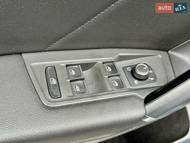 Синій Фольксваген Тігуан, об'ємом двигуна 2 л та пробігом 108 тис. км за 21700 $, фото 19 на Automoto.ua