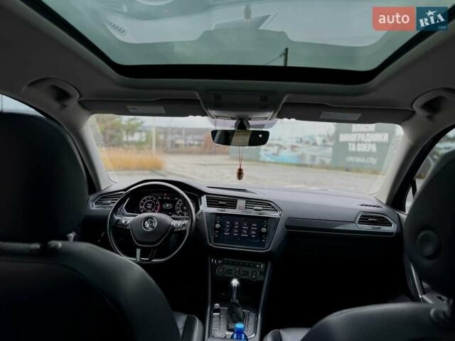 Синій Фольксваген Тігуан, об'ємом двигуна 2 л та пробігом 108 тис. км за 21700 $, фото 50 на Automoto.ua