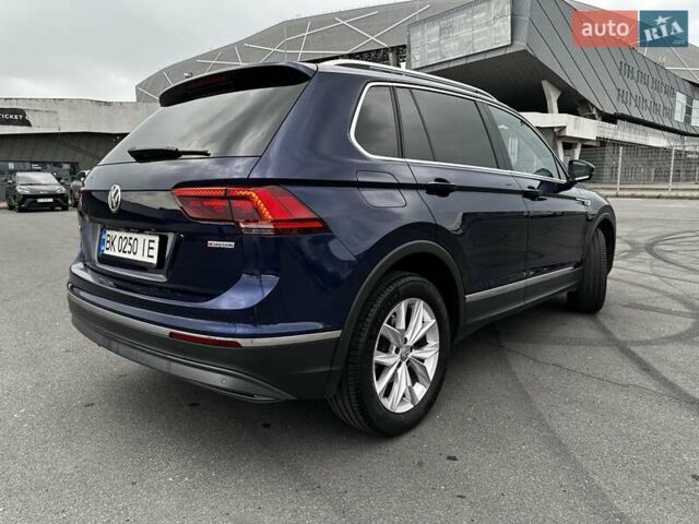 Синій Фольксваген Тігуан, об'ємом двигуна 1.98 л та пробігом 188 тис. км за 27700 $, фото 7 на Automoto.ua