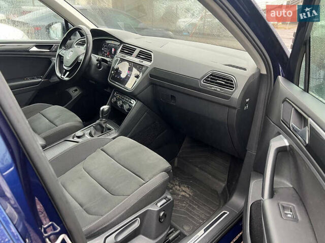 Синий Фольксваген Тигуан, объемом двигателя 1.98 л и пробегом 234 тыс. км за 26500 $, фото 15 на Automoto.ua