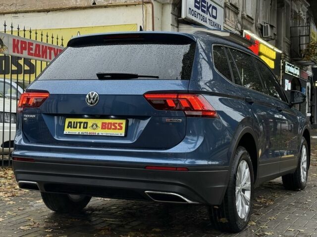 Синій Фольксваген Тігуан, об'ємом двигуна 2 л та пробігом 103 тис. км за 18999 $, фото 10 на Automoto.ua