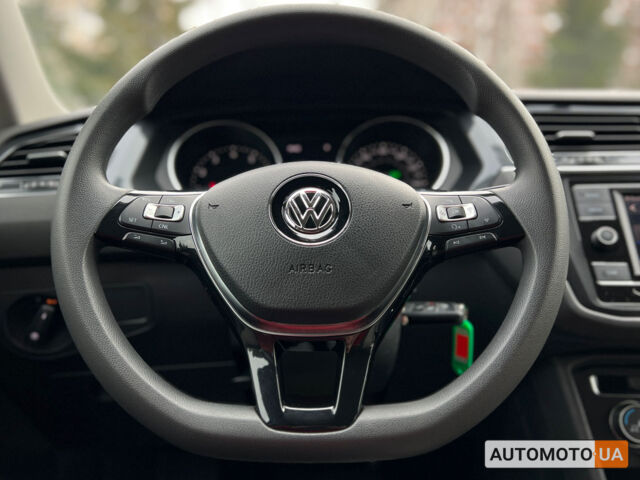 Синій Фольксваген Тігуан, об'ємом двигуна 2 л та пробігом 190 тис. км за 16900 $, фото 17 на Automoto.ua
