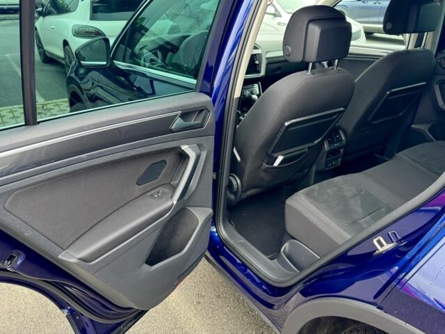 Синий Фольксваген Тигуан, объемом двигателя 2 л и пробегом 101 тыс. км за 25500 $, фото 6 на Automoto.ua