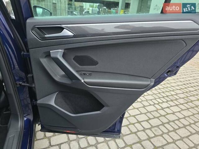 Синий Фольксваген Тигуан, объемом двигателя 2 л и пробегом 81 тыс. км за 27800 $, фото 46 на Automoto.ua