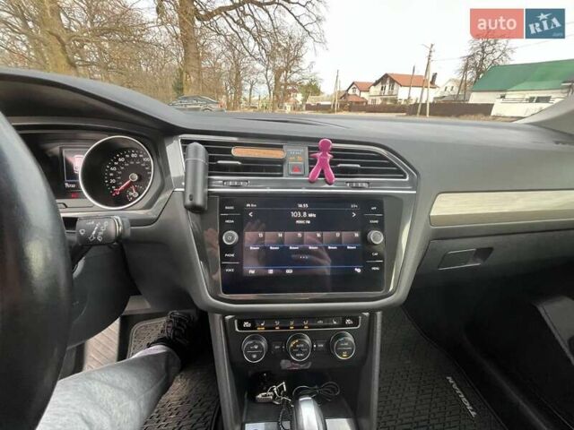 Синій Фольксваген Тігуан, об'ємом двигуна 1.98 л та пробігом 76 тис. км за 19500 $, фото 17 на Automoto.ua