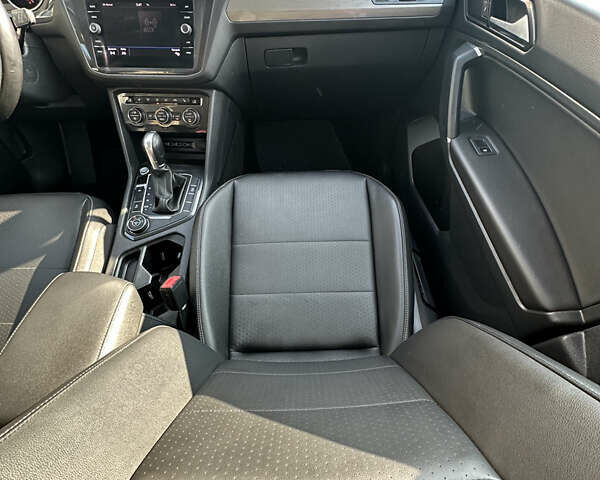 Синий Фольксваген Тигуан, объемом двигателя 2 л и пробегом 233 тыс. км за 15700 $, фото 10 на Automoto.ua