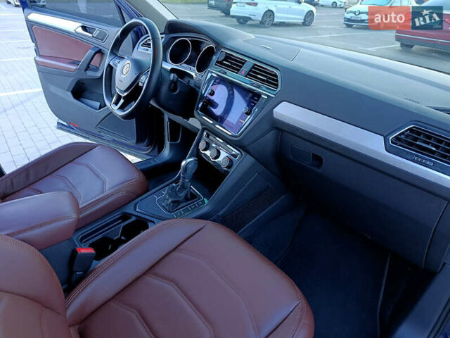 Синий Фольксваген Тигуан, объемом двигателя 1.98 л и пробегом 93 тыс. км за 27000 $, фото 30 на Automoto.ua