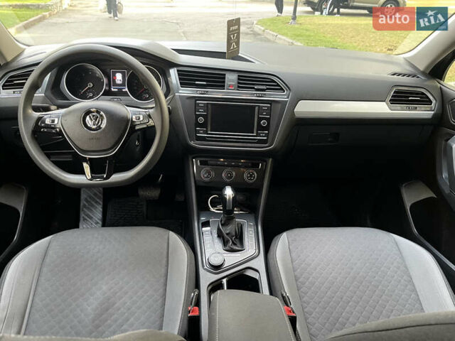 Синий Фольксваген Тигуан, объемом двигателя 1.98 л и пробегом 184 тыс. км за 15800 $, фото 12 на Automoto.ua